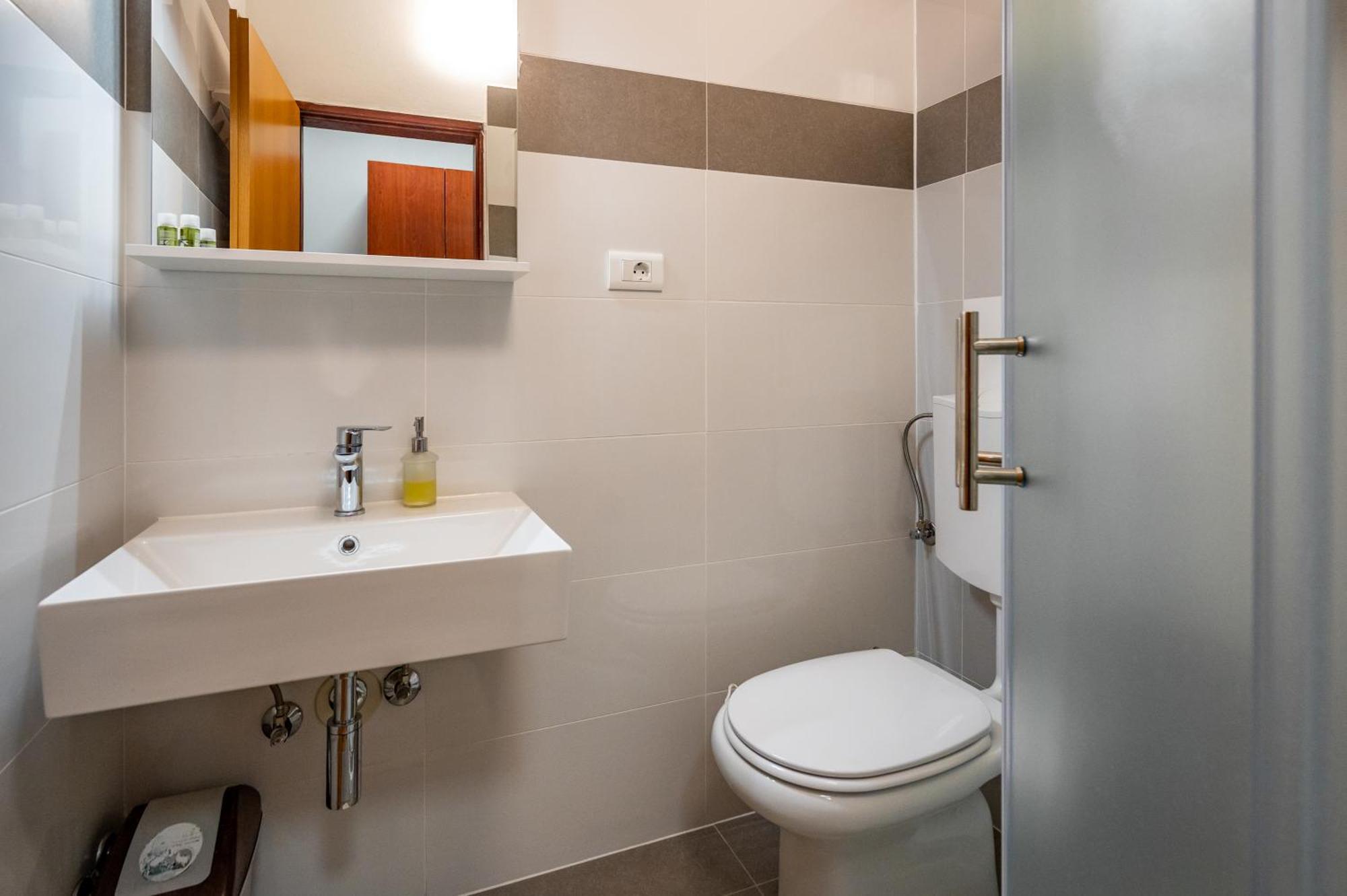Sonia Rooms Пула Екстериор снимка