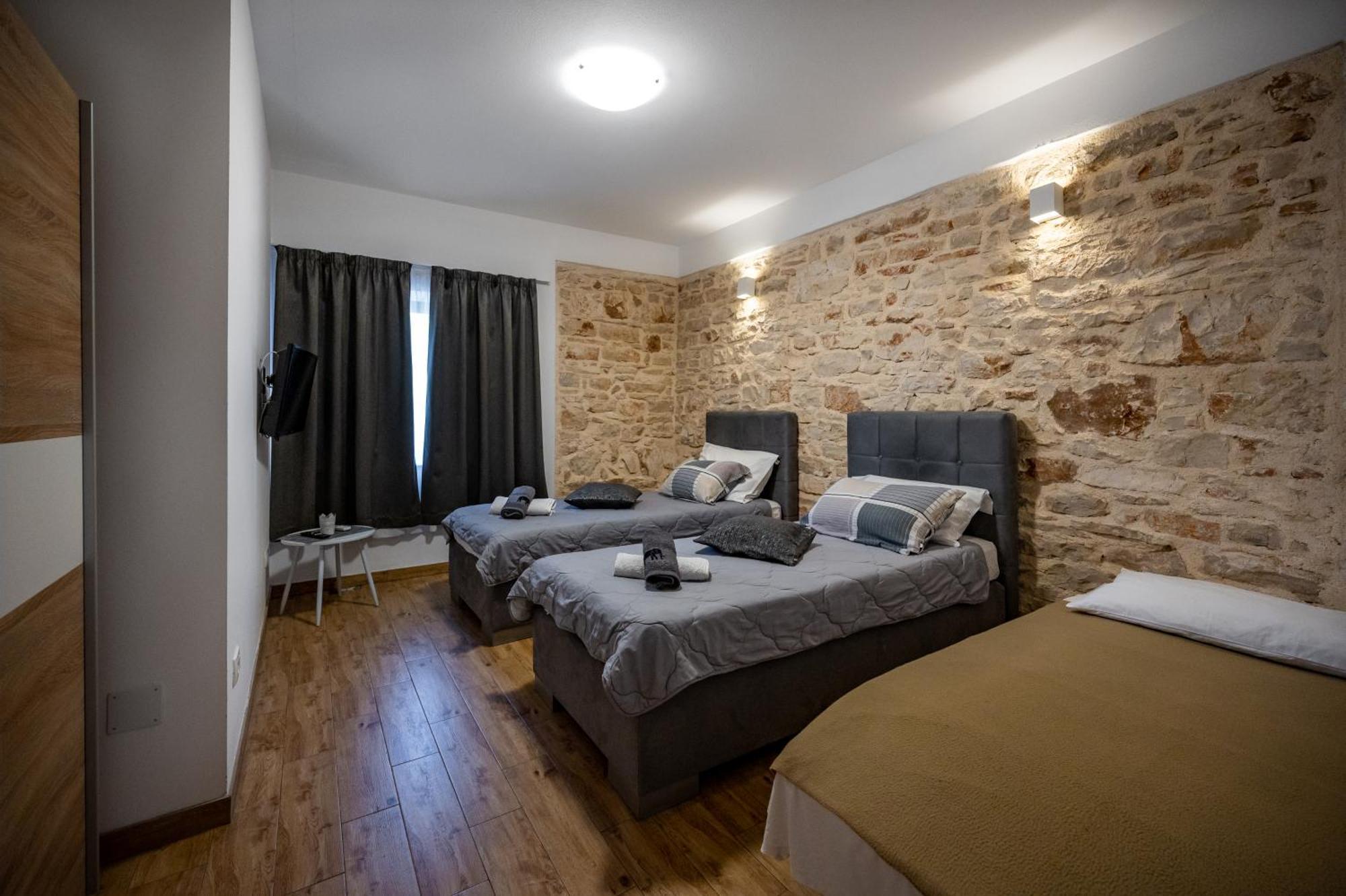 Sonia Rooms Пула Екстериор снимка