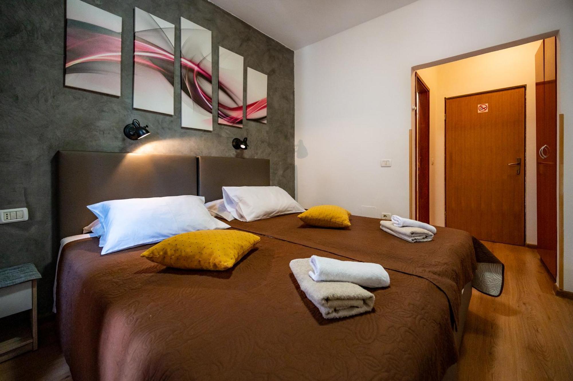 Sonia Rooms Пула Екстериор снимка