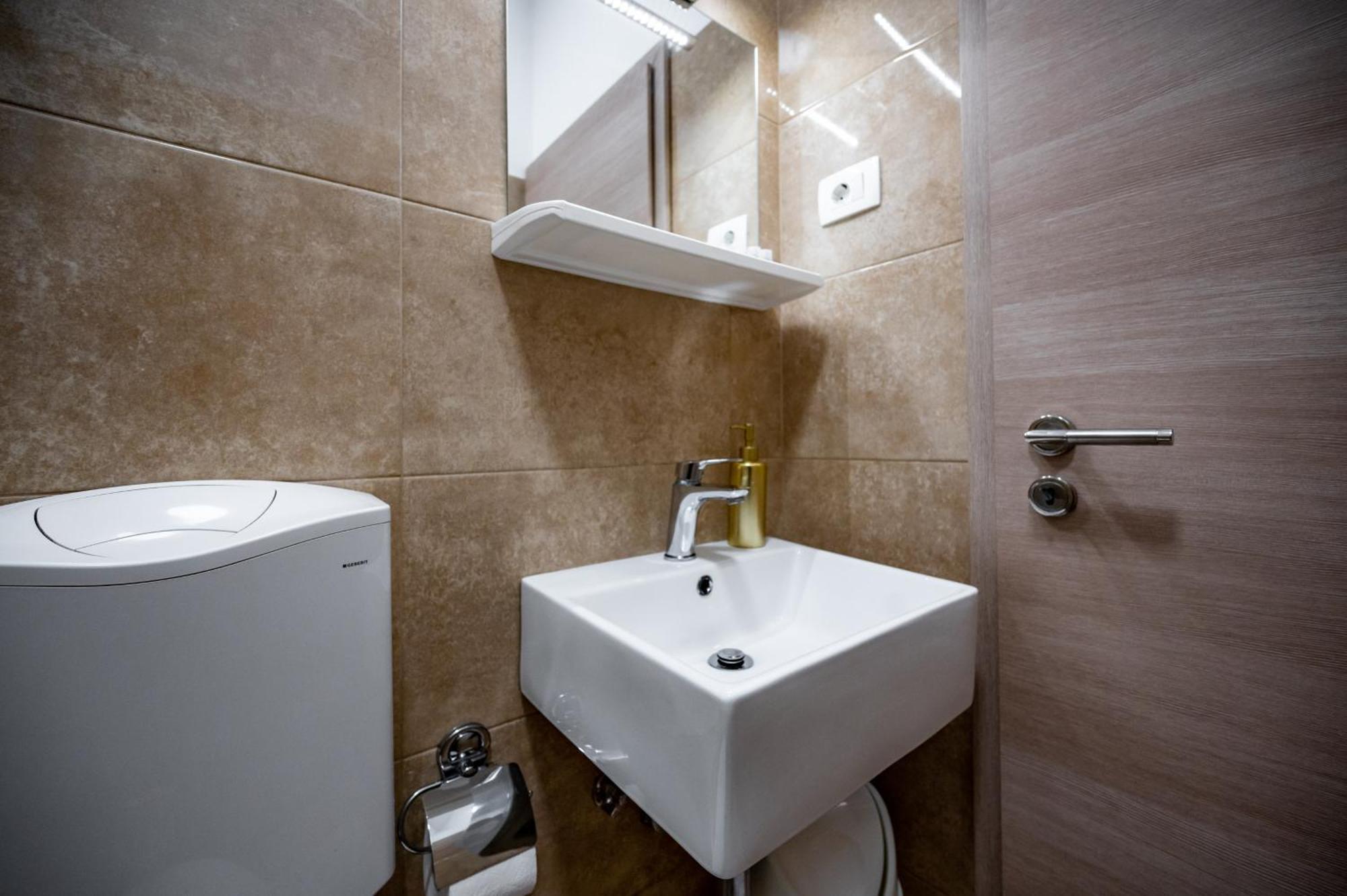 Sonia Rooms Пула Екстериор снимка