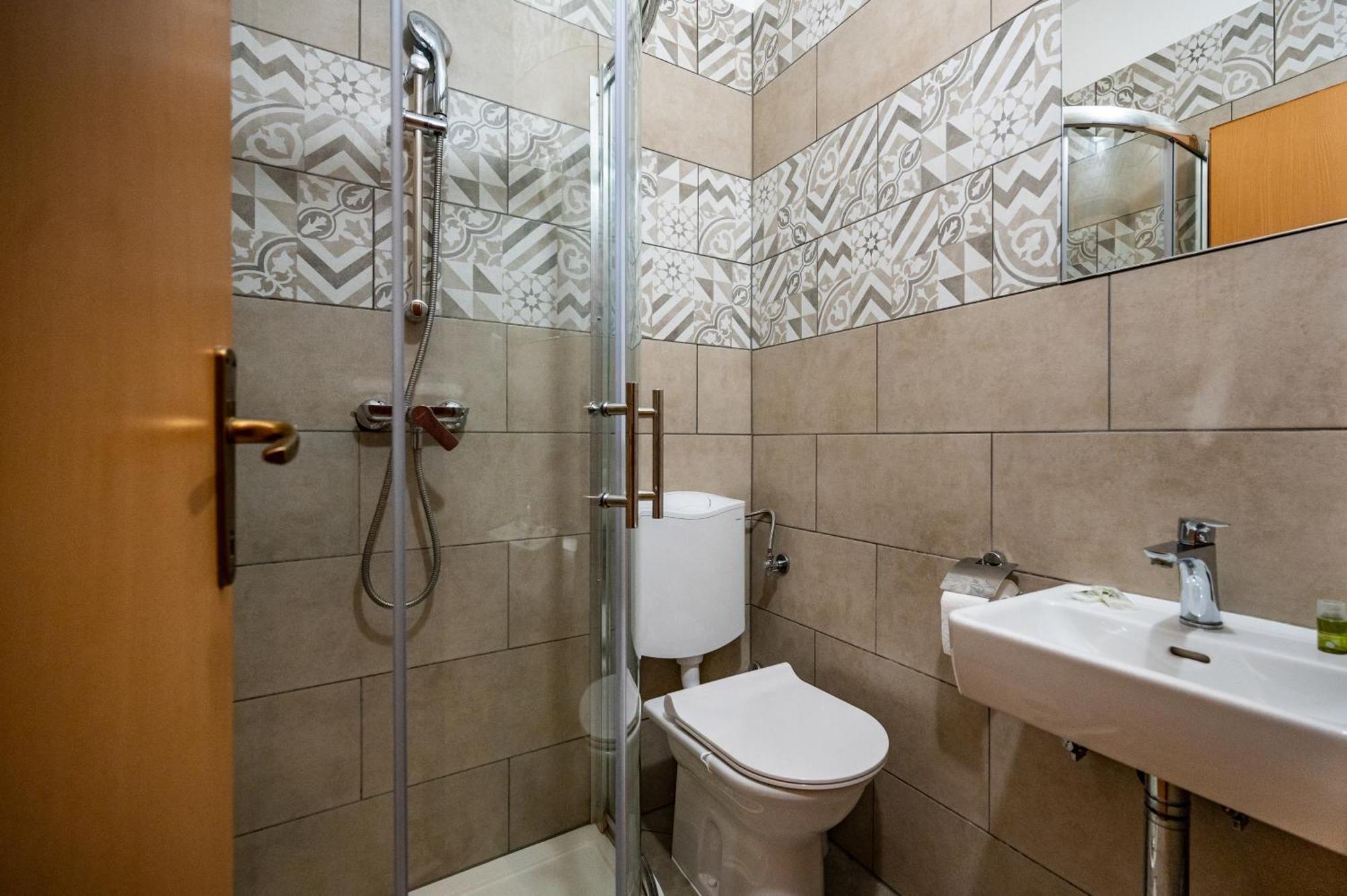 Sonia Rooms Пула Екстериор снимка