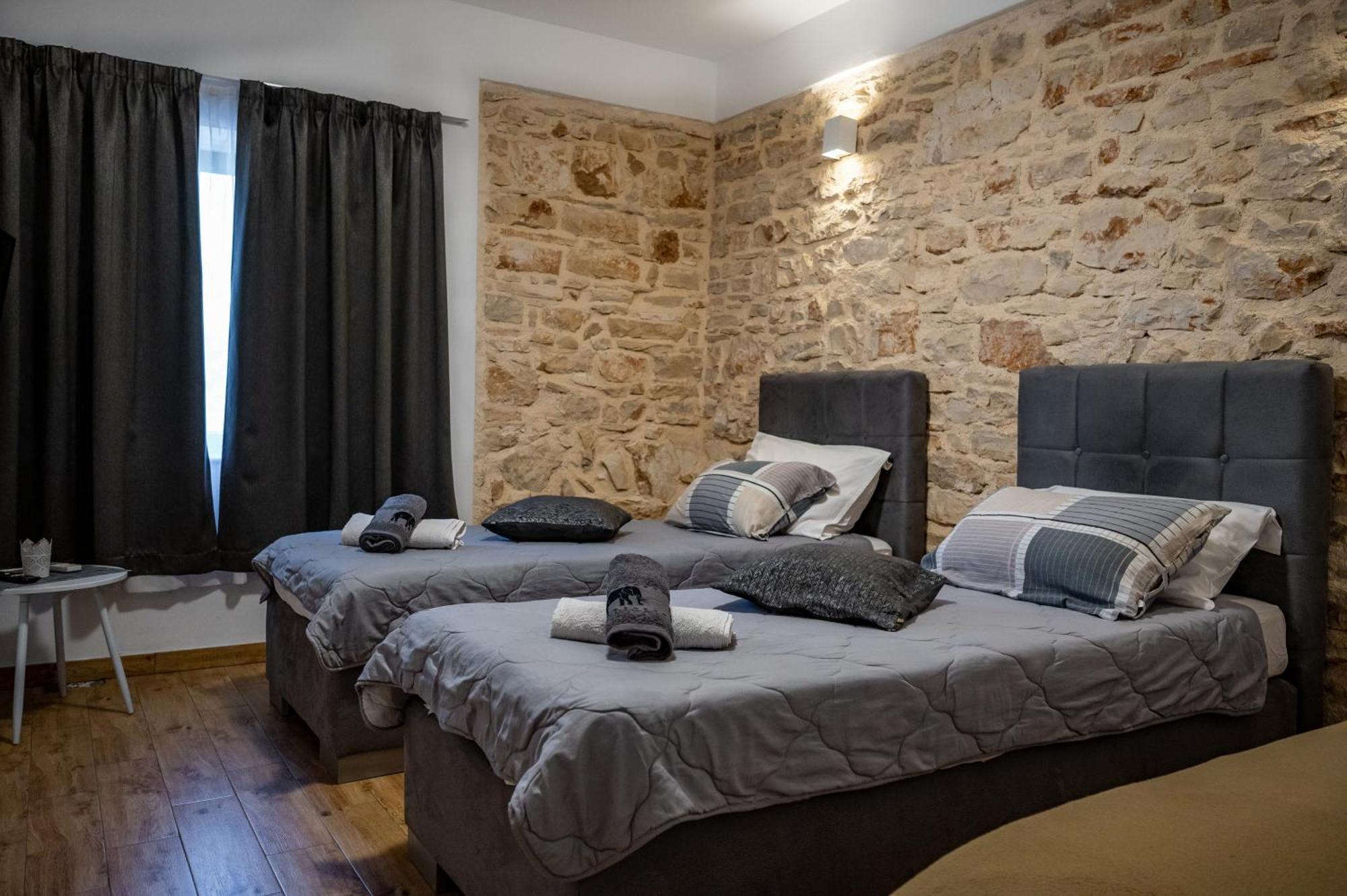 Sonia Rooms Пула Екстериор снимка