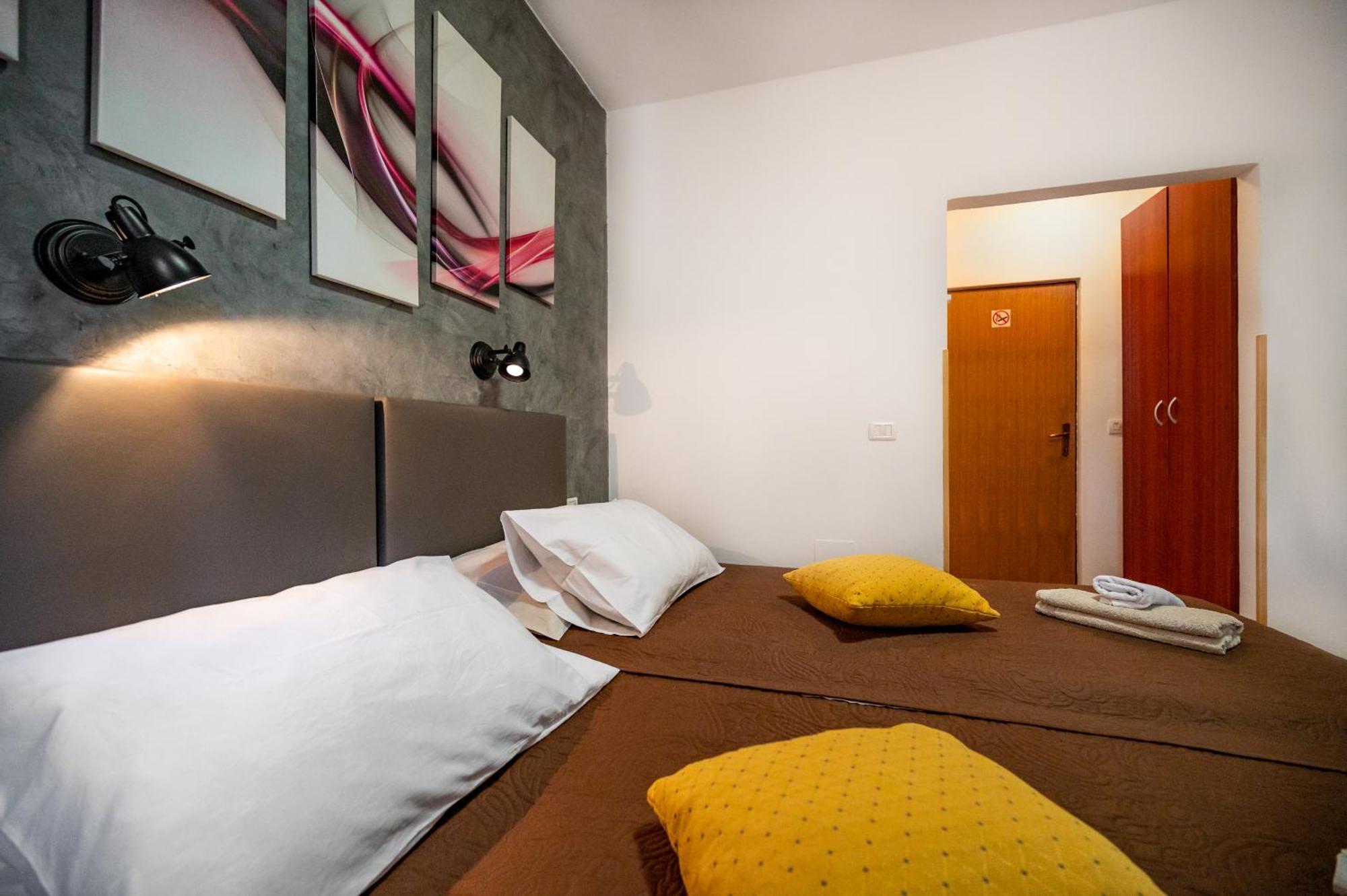 Sonia Rooms Пула Екстериор снимка