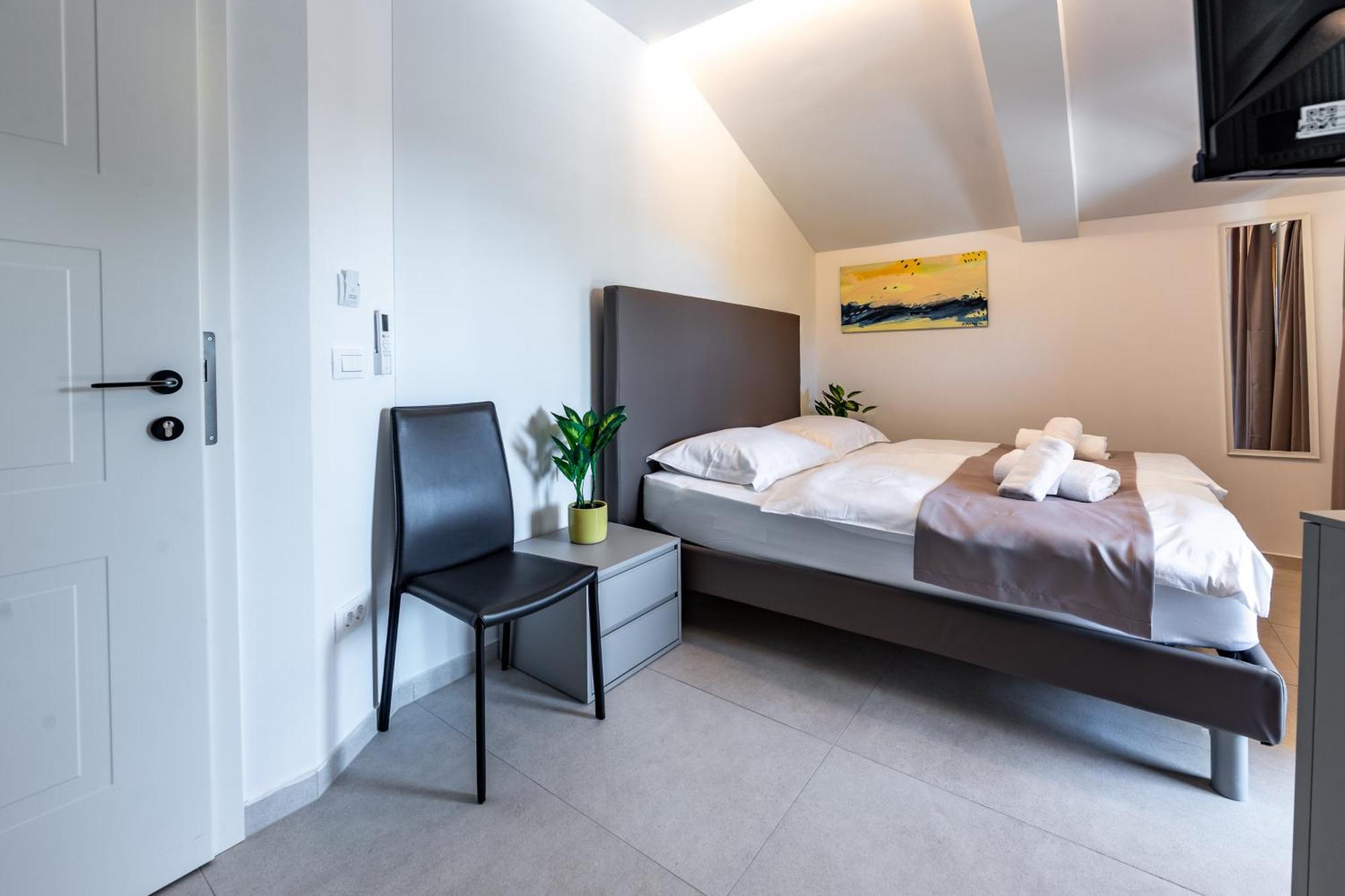 Sonia Rooms Пула Екстериор снимка